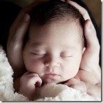 أمومة وطفولة