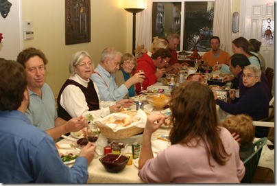 IMG_3404FamilyDinner-700529