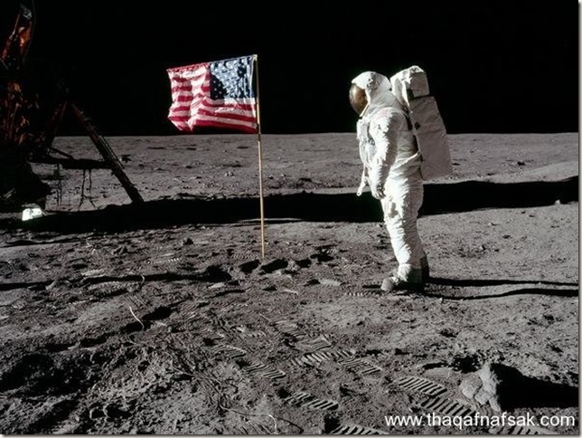 صور-الهبوط-على-القمر-.-ثقف-نفسك-1